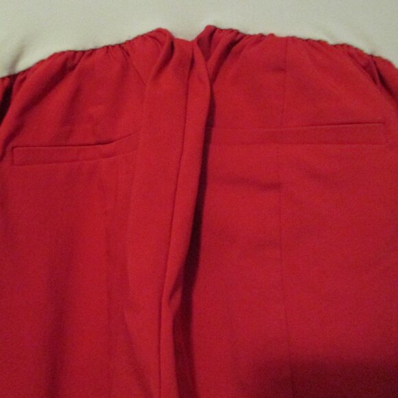 Motherhood Maternity NEW red pants, pull on, ankle length, tapered legs size L - Picture 8 of 10